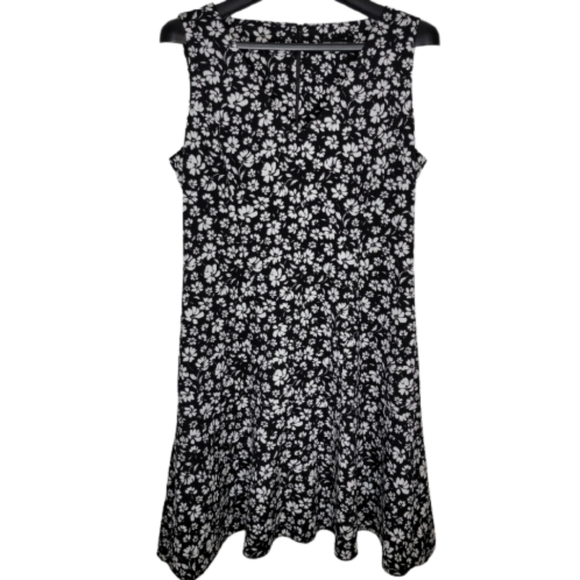Karl Lagerfeld Dresses & Skirts - Karl Lagerfeld Womens Floral Dress